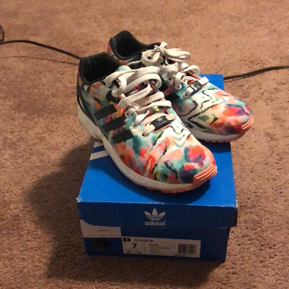ZX Flux W